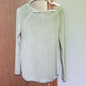 American Eagle long sleeve shirt